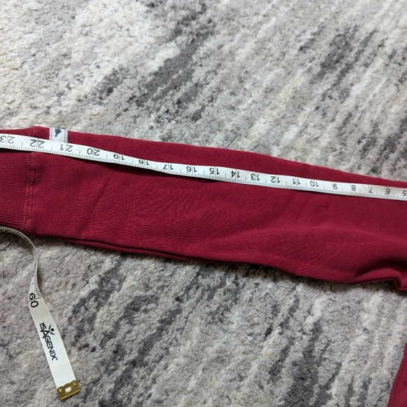 NWT's women's Roots hoody in crimson red size small - Picture 4 of 4